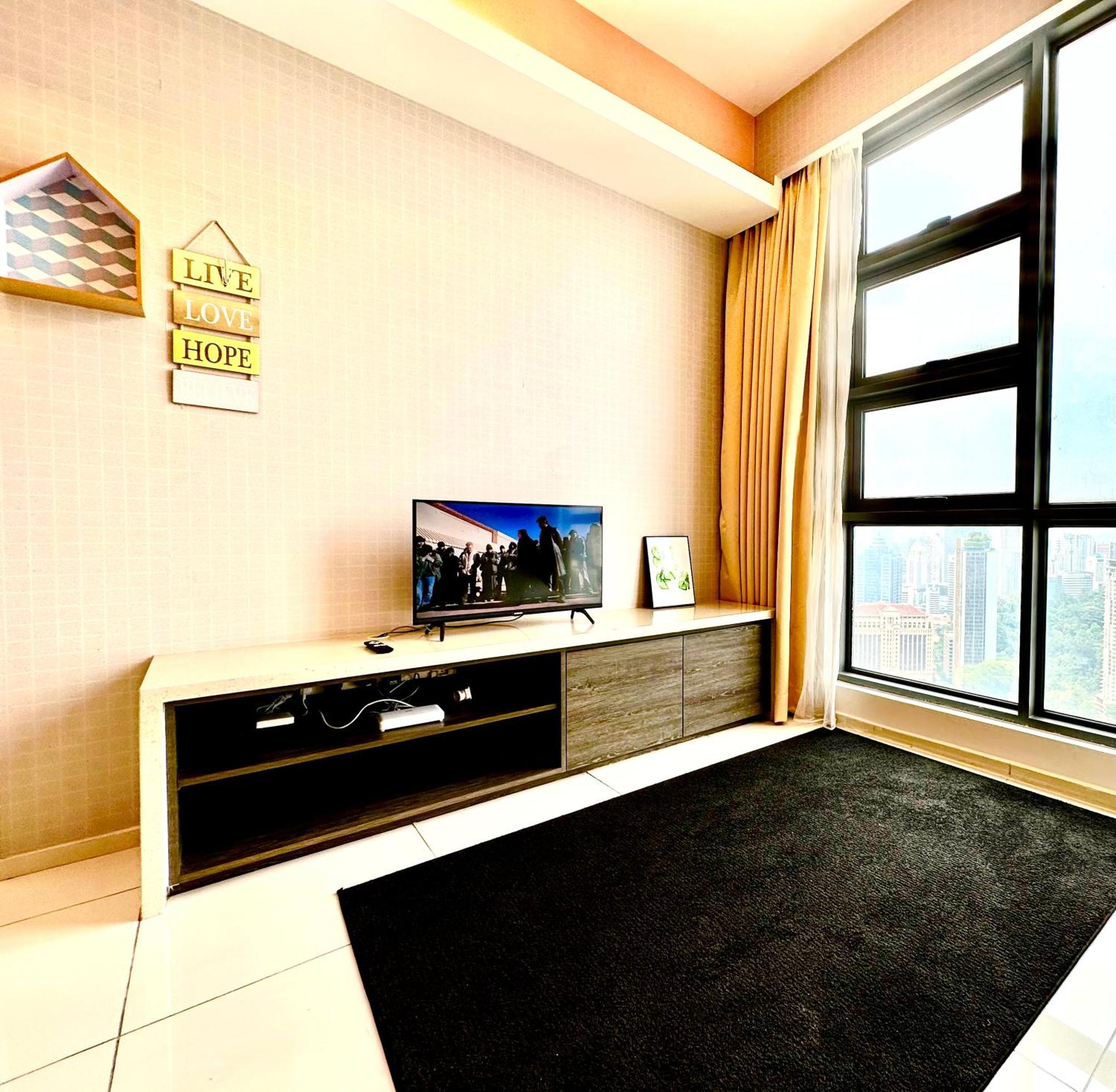 Appartamento Weekly Promotion,The Robertson 2B At Bukit Bintang With Netflix Kuala Lumpur Esterno foto